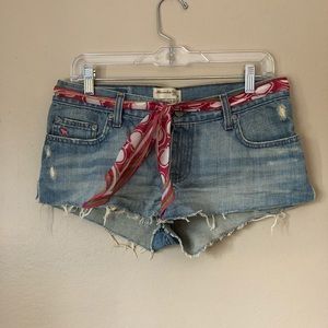 Abercrombie & Fitch distressed jean shorts size 4